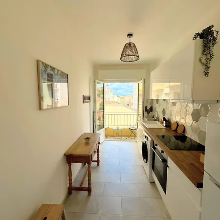 Avec Balcon, Pres De La Et Promenade Des Lejlighed Nice